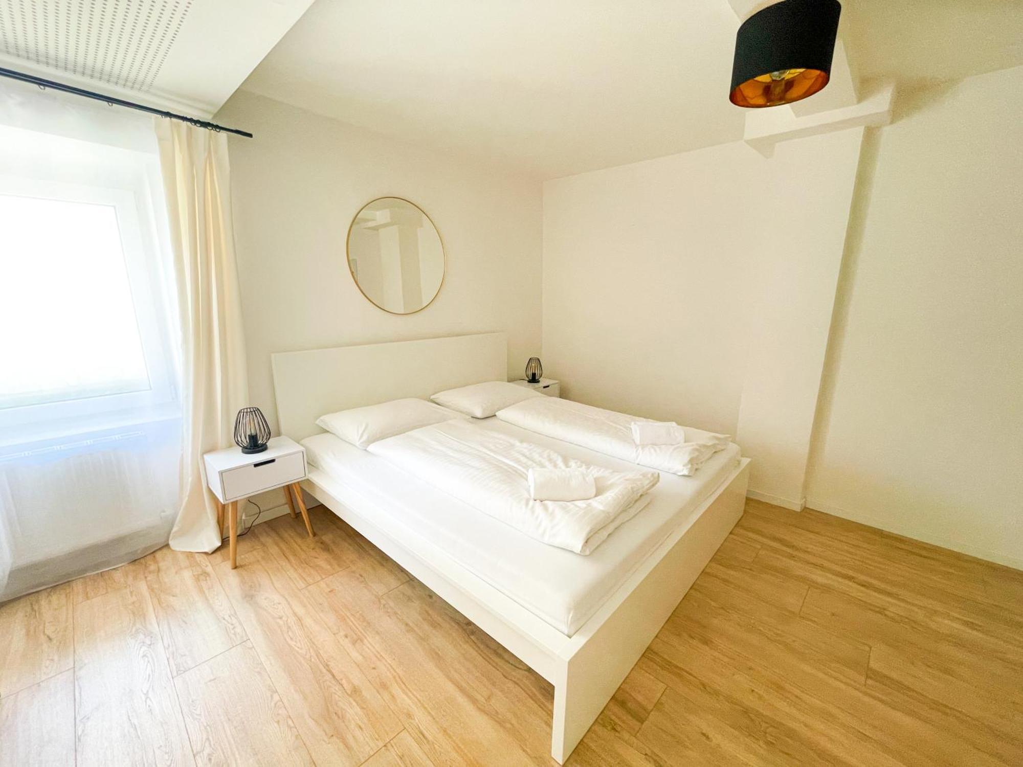 Contactless Self-Check-In - Stayhere Central City Suite 1 Graz Eksteriør bilde